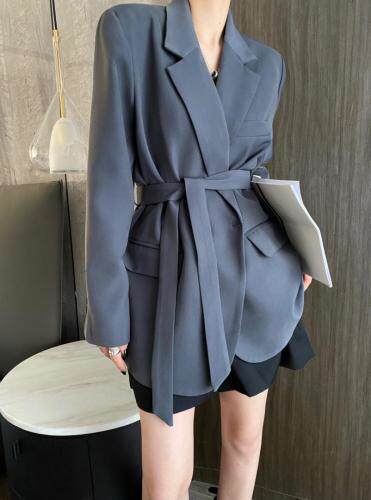 三个厂在做的西装，女装西装，23