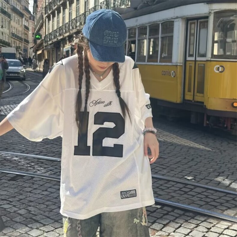 2025美式V领数字印花网面球衣宽松休闲运动短袖T恤女夏潮牌上衣，男装T恤，星座506A