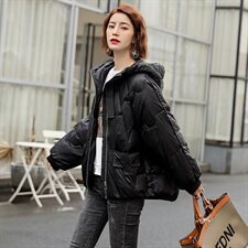 2020冬季新款时尚气质连帽羽绒服女短款宽松显瘦保暖外套，女装卫衣/绒衫，深水步
