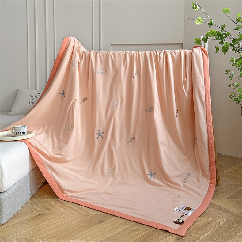 新款A类小竺棉绣花大豆夏被--贝壳，被套/被芯，一起卖家纺