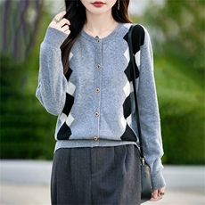 2025百搭时尚简约菱形拼色开衫针织衫，女装羊毛衫，哲奥羊绒