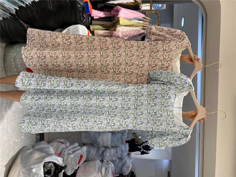 郁金香连衣裙超美，女装连衣裙，欧妮卡蒂蔓