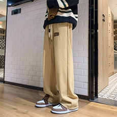 卡其色
