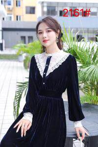 手感的丝绒连衣裙，女装连衣裙，罗兰春天