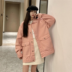 粉红色
