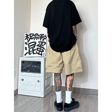 卡其色