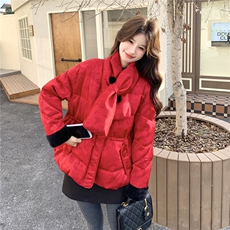 新中式红色羽绒服女2026冬季新款短款圆领围脖收腰外套时尚保暖，女装羽绒服，2C159