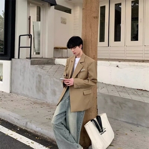 青少年小众设计感垫肩西服外套男女款韩版宽松金属装饰休闲西装图片