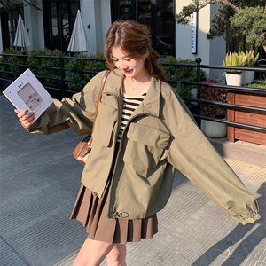 韩版宽松休闲工装短外套女春秋2025新款设计感炸街棒球服夹克上衣图片