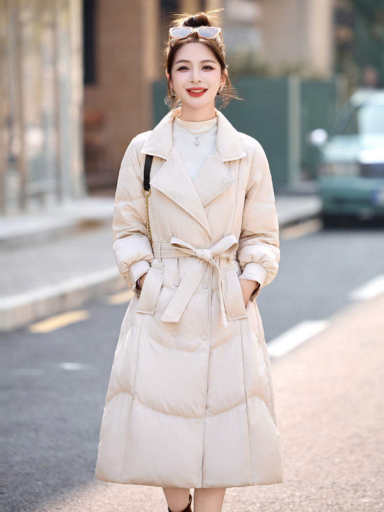 现货高级感西装领羽绒服女收腰显瘦修身中长款时尚大气冬季外套,女装羽绒服,韩然一族