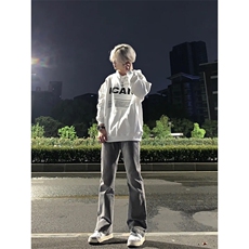 灰色