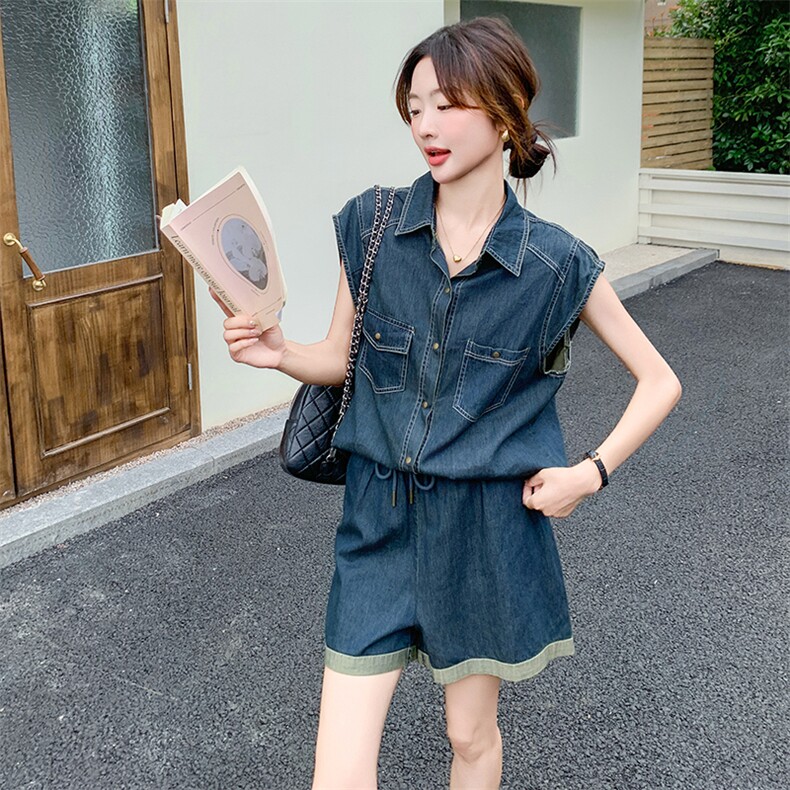 2025年新款韩版时尚设计感套装女夏季牛仔马甲背心高腰短裤两件套,女装套装/套裙,维壹