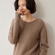 优雅百搭黑色圆领羊绒衫温暖舒适秋冬必备单品，女装羊绒衫，米琪莲羊绒