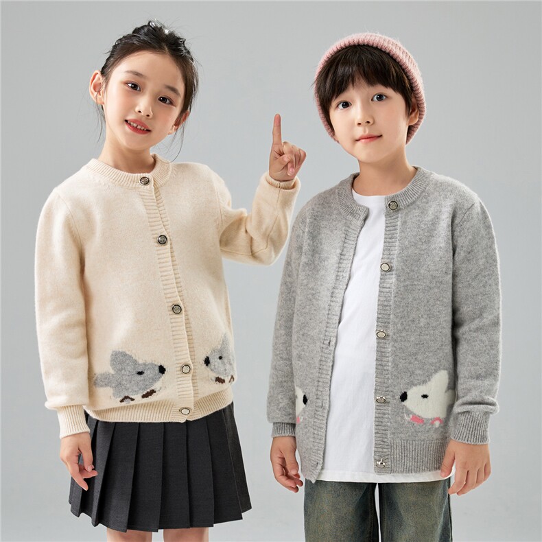 优质100%羊毛针织开衫男女童打底系扣毛衣圆领羊绒兔兔针织外套，童装儿童羊毛衫，初丹羊绒童装