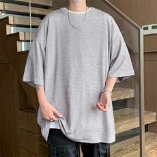 灰色