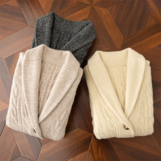 2025年秋季长袖青春流行V领开衫，男装羊毛衫，圣强羊绒