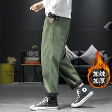 军绿色
