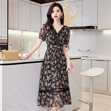 雪纺碎花连衣裙女夏2024新款气质修身名媛高级感复古遮肚显瘦裙子，女装连衣裙，卡杰菲