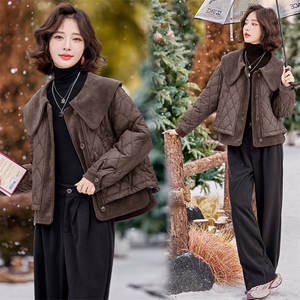 【24冬季新品】时尚大翻领减龄棉服外套女~短款棉衣外套女图片