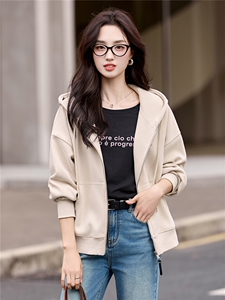 现货外套休闲运动女秋冬季2025新款气质减龄高级感时尚女装图片