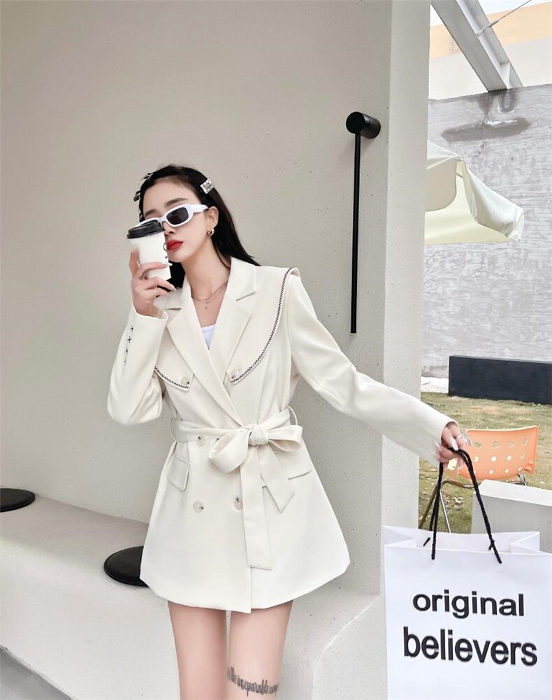 春装刺绣外套，工艺款西服外套，披肩可拖卸，其它，佐妍千黛