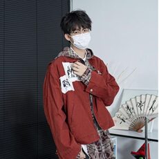 红色