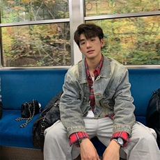 网图美式牛仔外套复古水洗做旧夹克痞帅炸街上衣A025-QY6171-P70，男装工装外套，电商A025