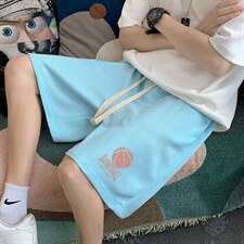 浅蓝色
