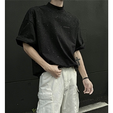 黑色