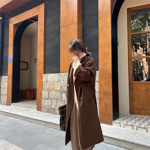 2025年夏季新款百搭女士长款长袖polo领大衣图片