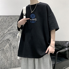 黑色