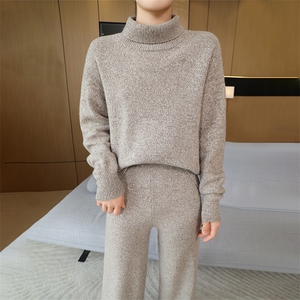 时尚羊毛针织套装女秋冬季新款高腰显瘦休闲裤图片