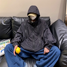 黑色