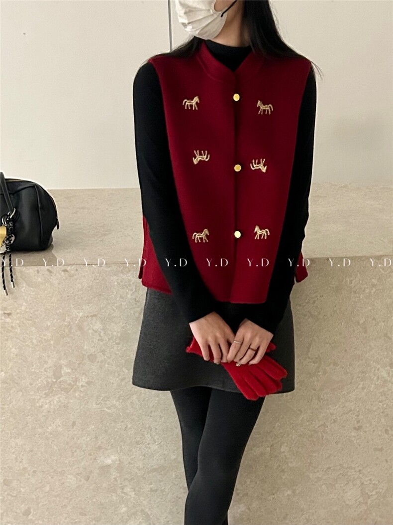 26年早春！【依嘟】马到成功圆领金印花坎肩上衣早春，女装马甲，依嘟服饰