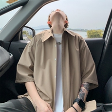 卡其色