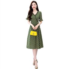 2022夏季新款时尚印花连衣裙，女装连衣裙，金典明美