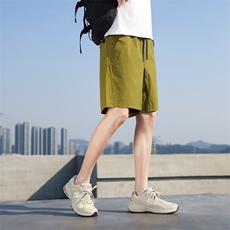 卡其色