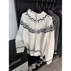 白色
