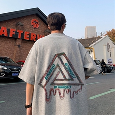 浅灰色