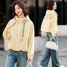 小个子短外套女2026年春季长袖连帽女士夹克外套休闲风，女装短外套，悦祺