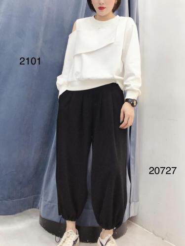 现货2021春季新款漏肩上衣，女装，琼卿格