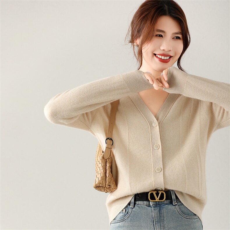 2024秋季新款女士V领长袖短款35%羊绒衫通勤百搭，女装羊绒衫，富泽羊绒