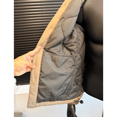 AA2104P95轻便棉服葫芦格单排扣棉衣外套绗缝内胆防泼水轻薄立领，男装棉衣，电商B323A