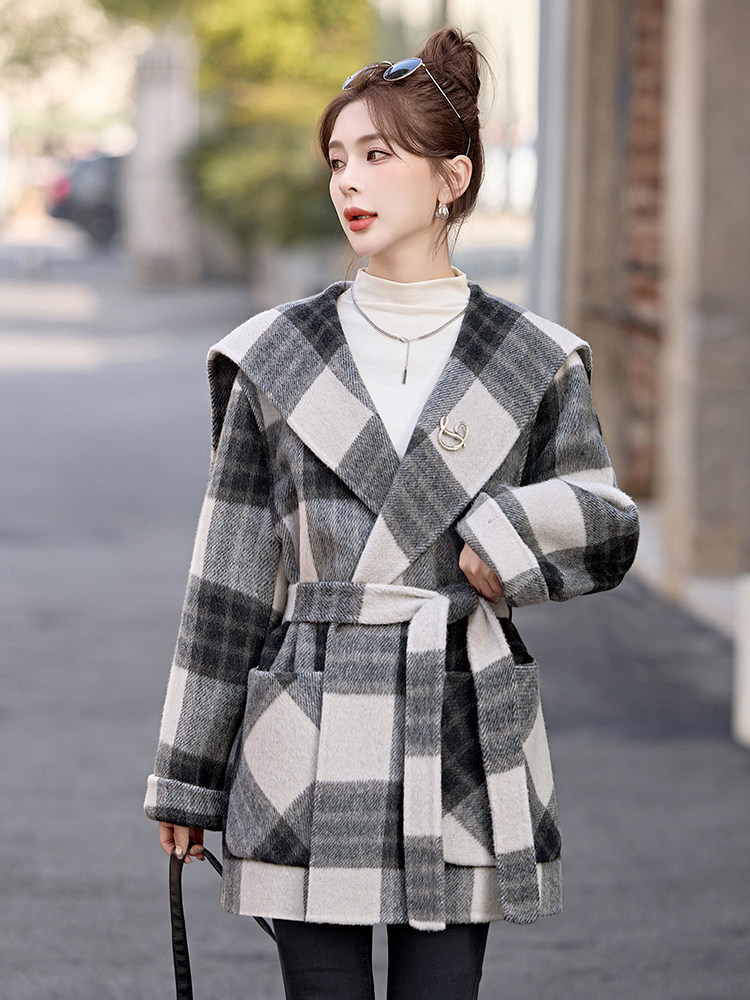 现货2025年春季新款双面羊格子毛呢双排扣纯手工制作羊毛外套,女装双面呢大衣,琦鑫阁（原依鑫阁）