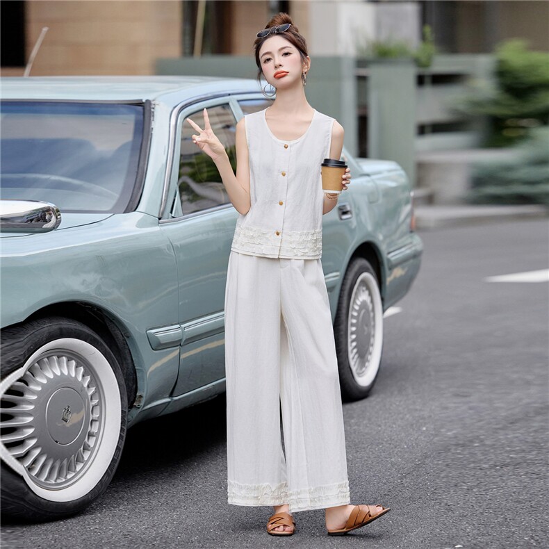 2025夏装新款时尚刺绣木耳边拼接两件套,女装套装/套裙,曼琳思菲