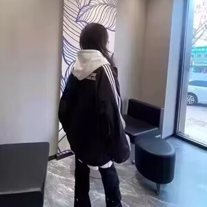 黑色外套女春秋2025新款棒球服男女宽松美式复古条纹飞行夹克上衣图片