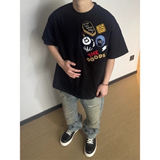 黑色