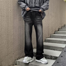 黑色