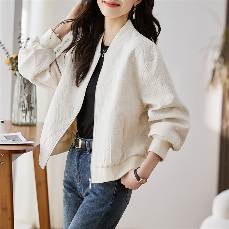 白色夹克外套女2025春秋款时尚宽松百搭休闲小个子菱格棒球服上衣图片