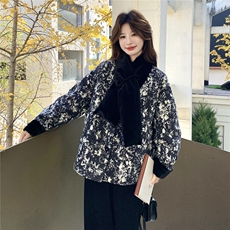 现货：冬季新款新中式印花高级感风圆领羽绒服（90白鸭绒），女装羽绒服，2C135